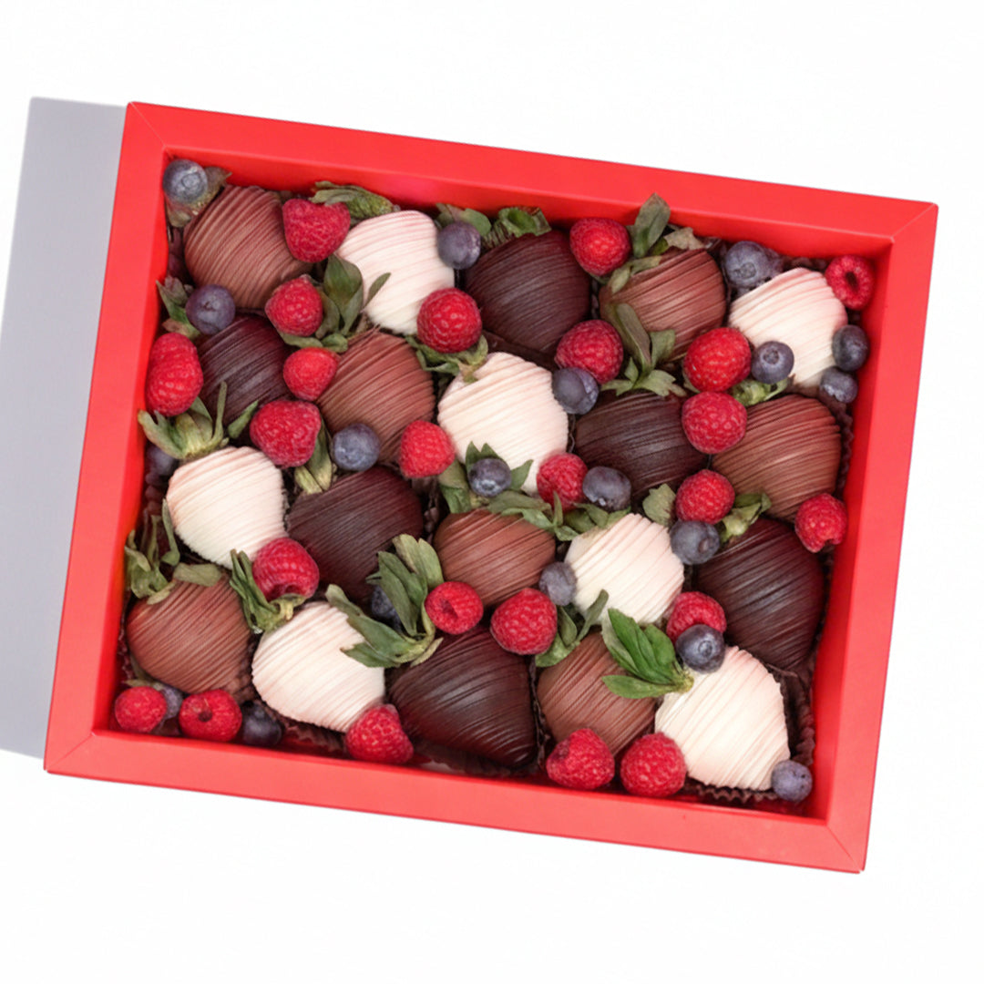 AISHA TRIO BOX – La Fraise Dubai | Luxury Chocolate Strawberries