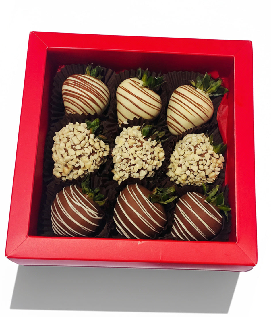 Lina Box – milk and white chocolate strawberries with drizzles and almonds, versatile Dubai chocolate gift box